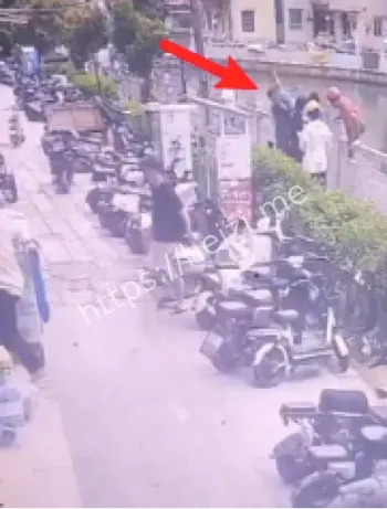 广州外卖小哥救人